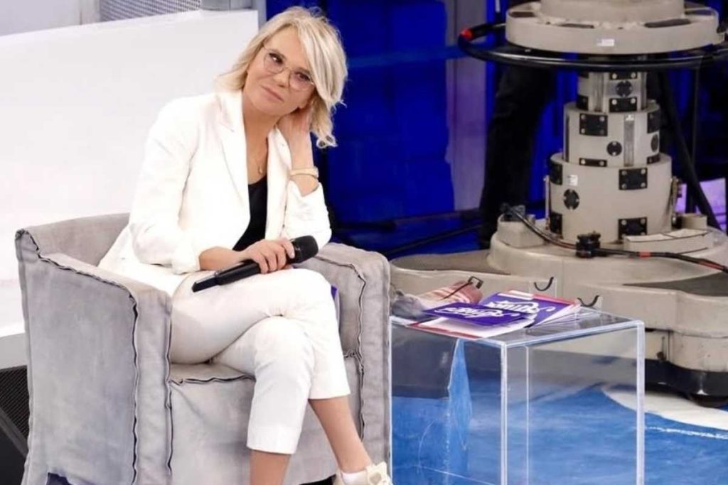 maria de filippi amici polemica